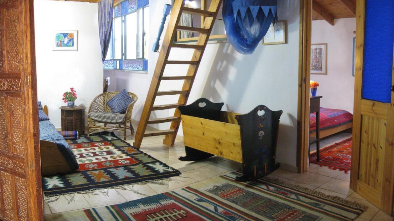 Villa Adama Clil Exteriér fotografie
